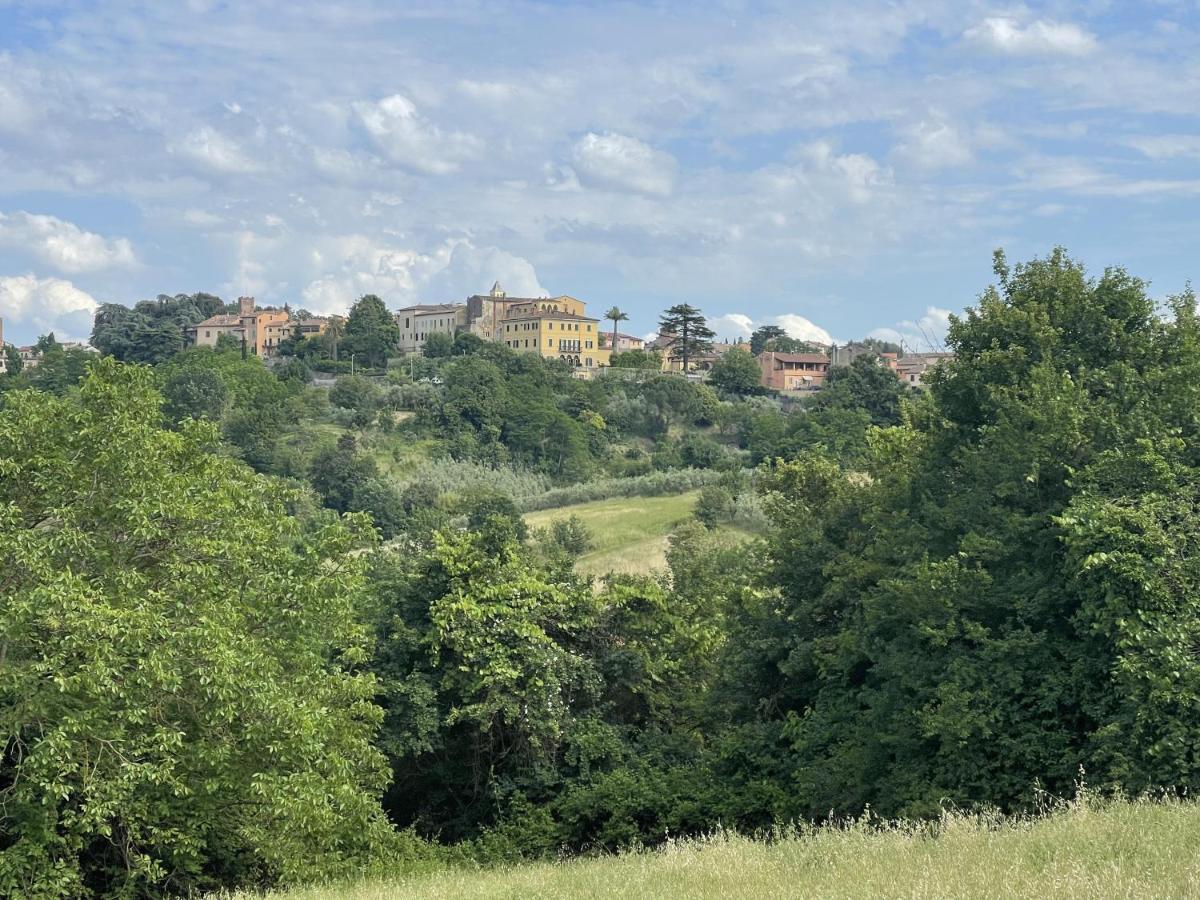 Toscana Holiday Village Монтополи-ин-Валь-д'Арно Экстерьер фото